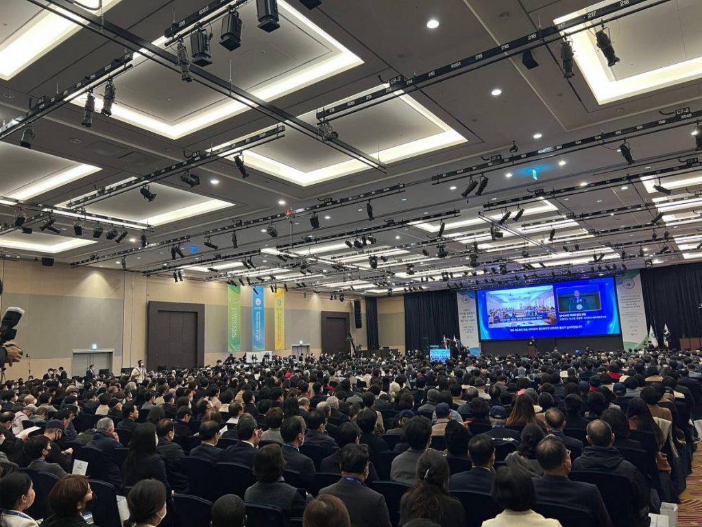 A STEP TOWARDS PEACE 7th DPCW : What is building trust for peace? man hee lee dpcw HWPL Peace Letter DPCW_7th dpcw peace letter 7th DPCW 314peaceletterday   